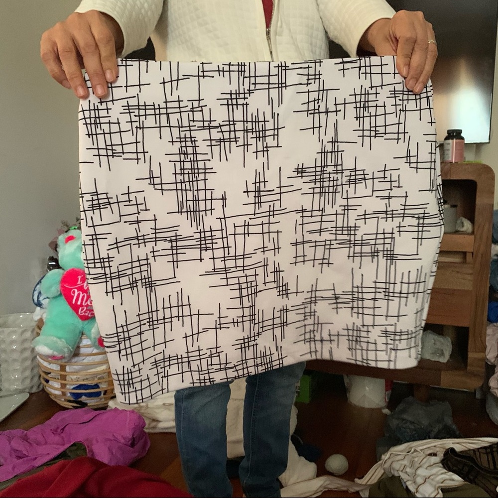 Forever 21 white skirt